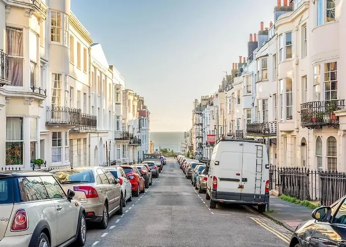 Central Brighton Seaside Retreat
